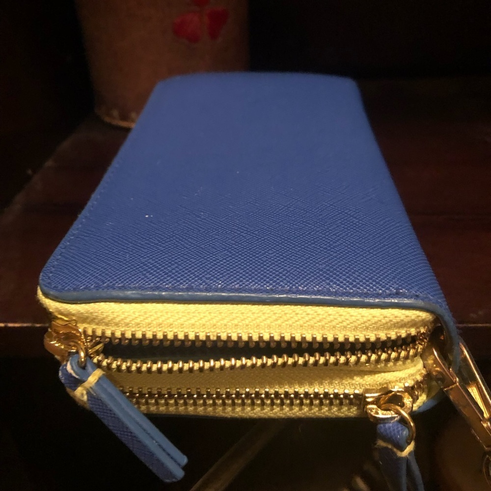 Indigo Blue Wristlet - Picture 3 of 9